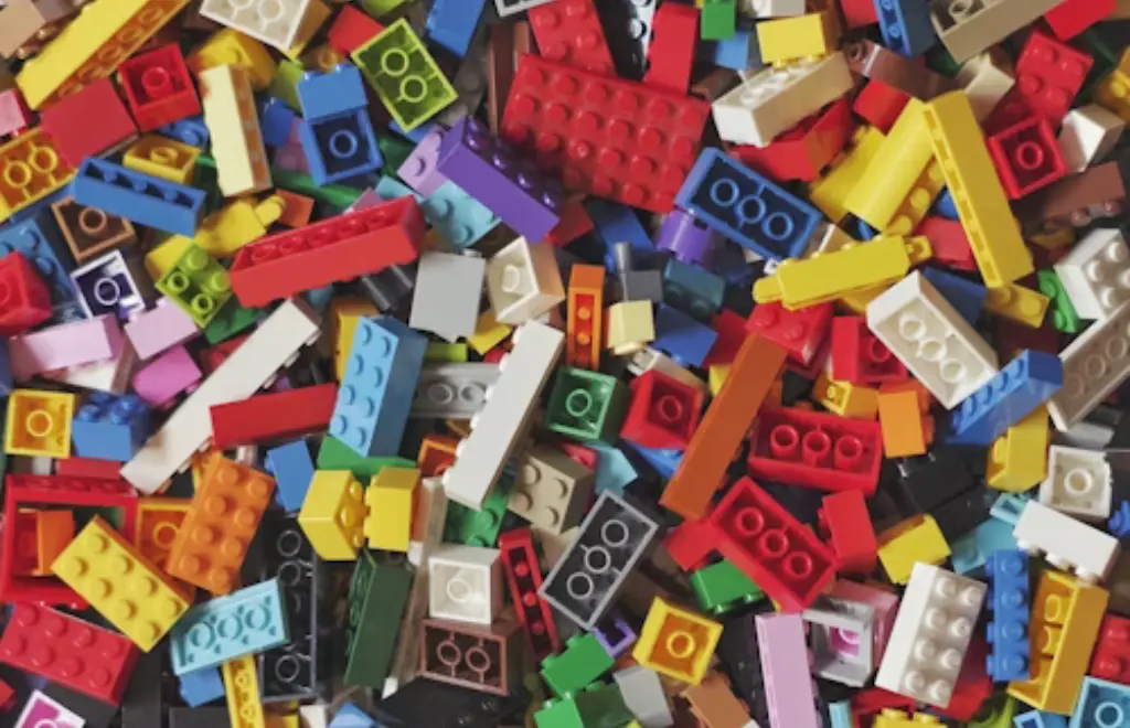 Rent Legos